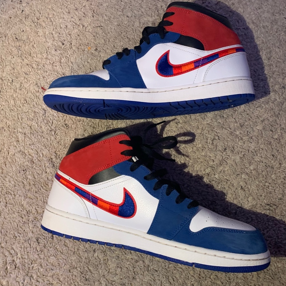 Air Jordan 1 Mid ‘Multicolored Swoosh’